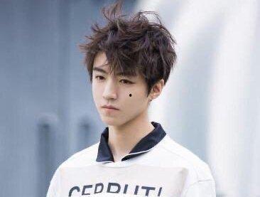 王俊凯爆料恋情视频合集,甜蜜瞬间回顾 第1张 王俊凯爆料恋情视频合集,甜蜜瞬间回顾 第1张